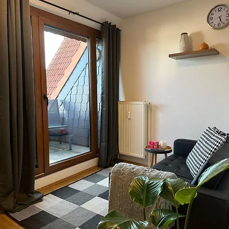 Feelgood 60, Modernes 1 Raum In Barleben, Bei Magdeburg, Inklusive Parkplatz Und Netflix, Nur 2 Km Bis Zur A2 * Magdeburg