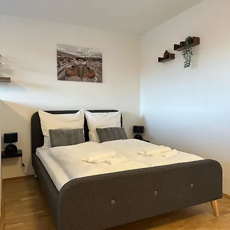 Feelgood 60, Modernes 1 Raum In Barleben, Bei Magdeburg, Inklusive Parkplatz Und Netflix, Nur 2 Km Bis Zur A2 Apartment