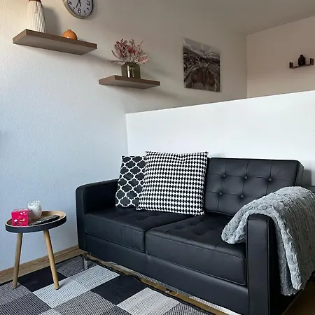 Apartment Feelgood 60, Modernes 1 Raum In Barleben, Bei Magdeburg, Inklusive Parkplatz Und Netflix, Nur 2 Km Bis Zur A2 *