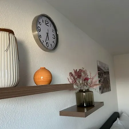 Feelgood 60, Modernes 1 Raum In Barleben, Bei Magdeburg, Inklusive Parkplatz Und Netflix, Nur 2 Km Bis Zur A2 Apartment *